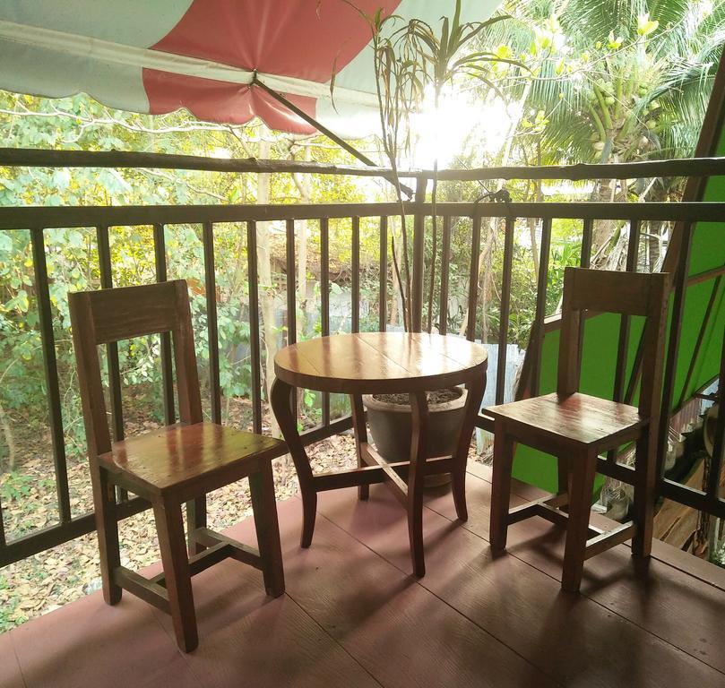 Ban Khun Rin Homestay アムパワー エクステリア 写真