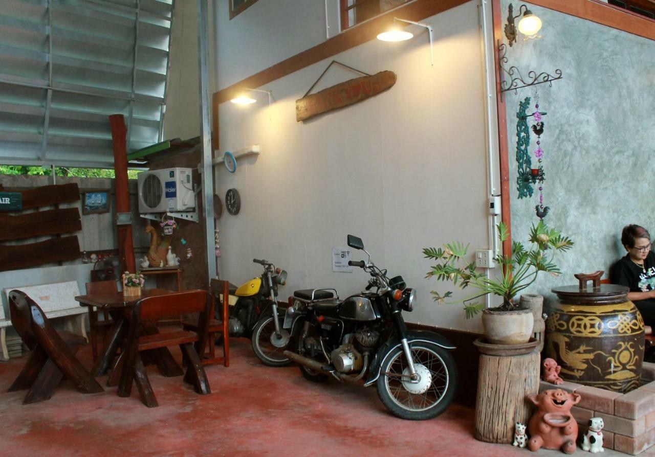 Ban Khun Rin Homestay アムパワー エクステリア 写真