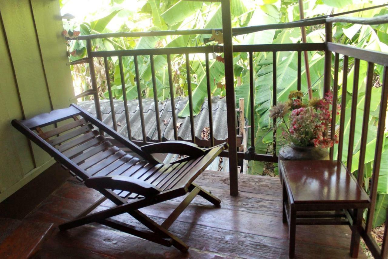 Ban Khun Rin Homestay アムパワー エクステリア 写真