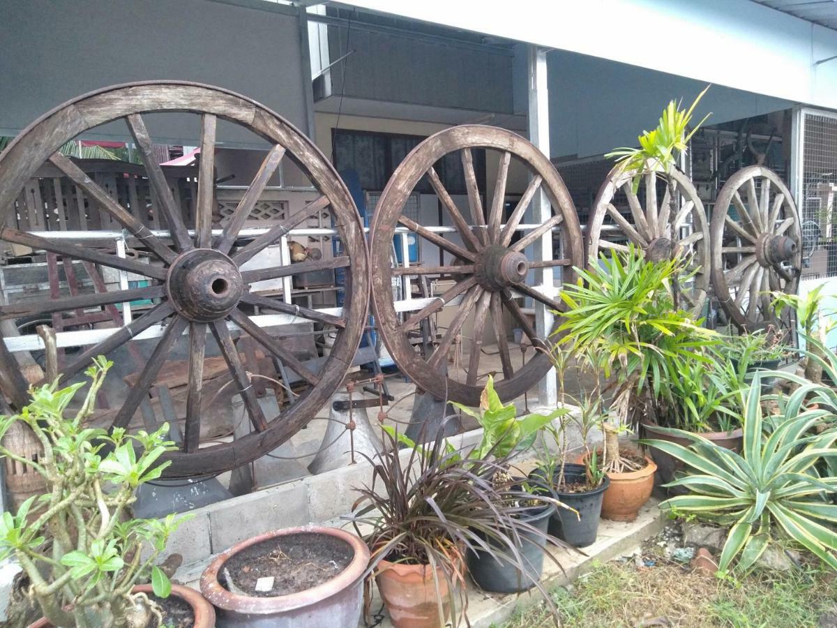 Ban Khun Rin Homestay アムパワー エクステリア 写真